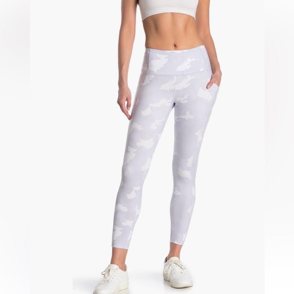 White camo high waist, Capri leggings by Yogolicious – M